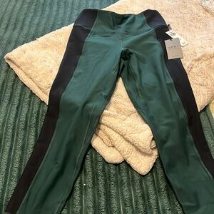 NWT Abercrombie YPB LEGGINGS active wear